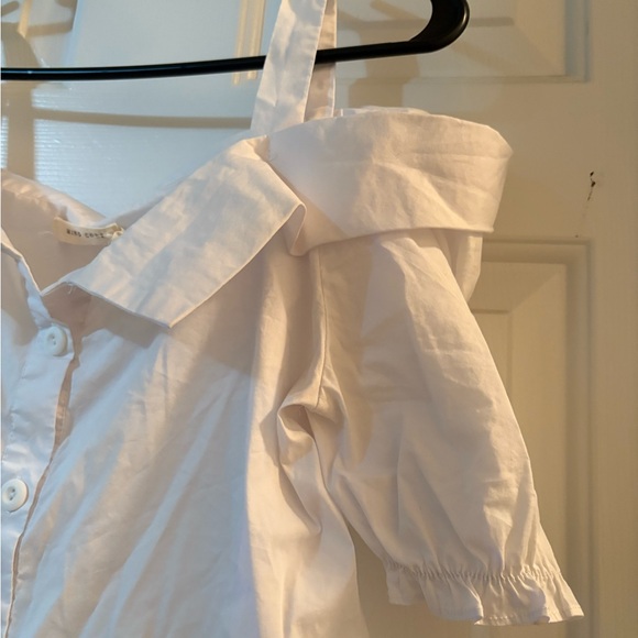 Mind Code White Ruffled Button-Up Blouse - Picture 3 of 4